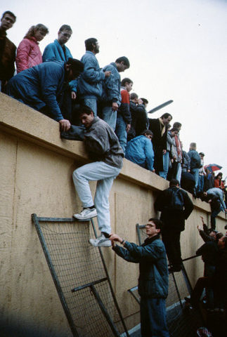 The-fall-of-the-wall