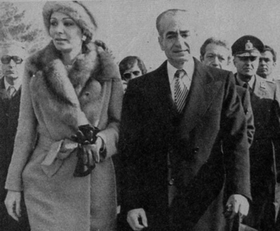 Shah-and-his-wife-leaving-Iran