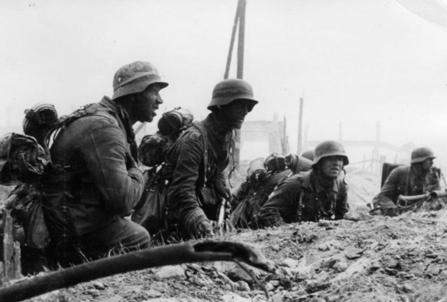 Germany-infantry-in-position-for-an-attack